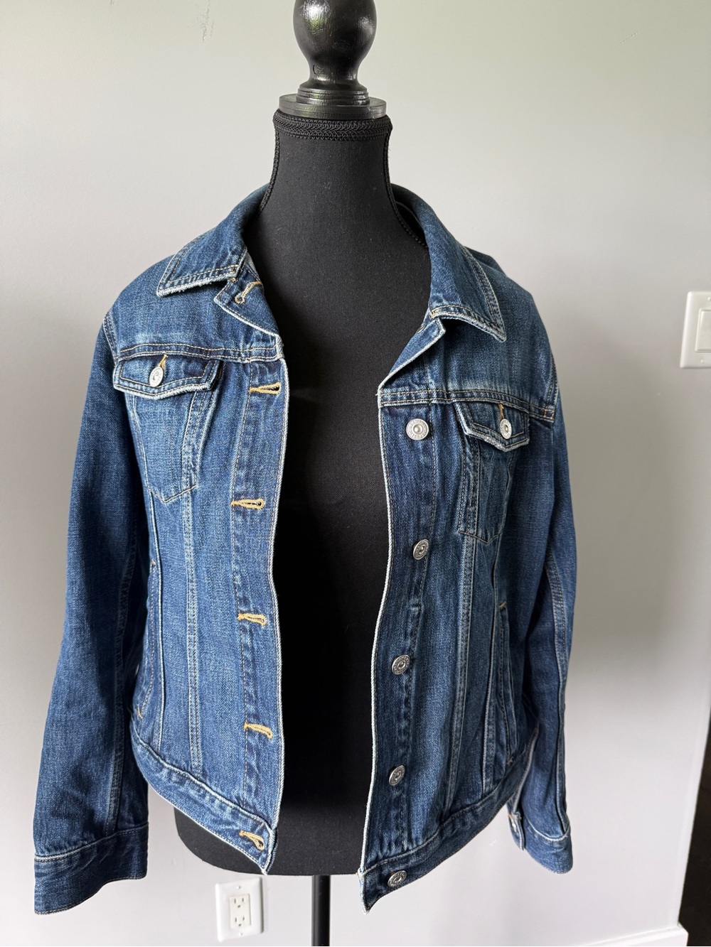 Banana Republic Women's Classic Jean Jacket